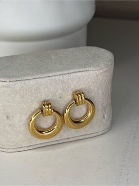 Trifari Gold Hoop Earrings Vintage Signed Chunky Classic Ribbed Hoops